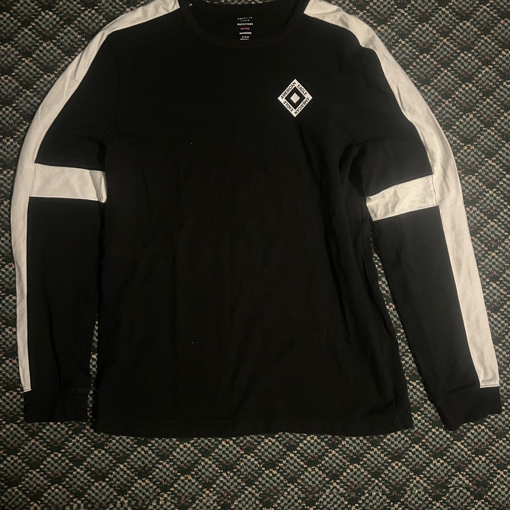 American Eagle Outfitters Black and White Long Sleeve Tee